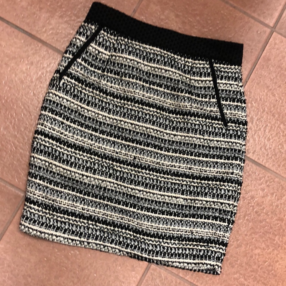 H&M multi colored skirt